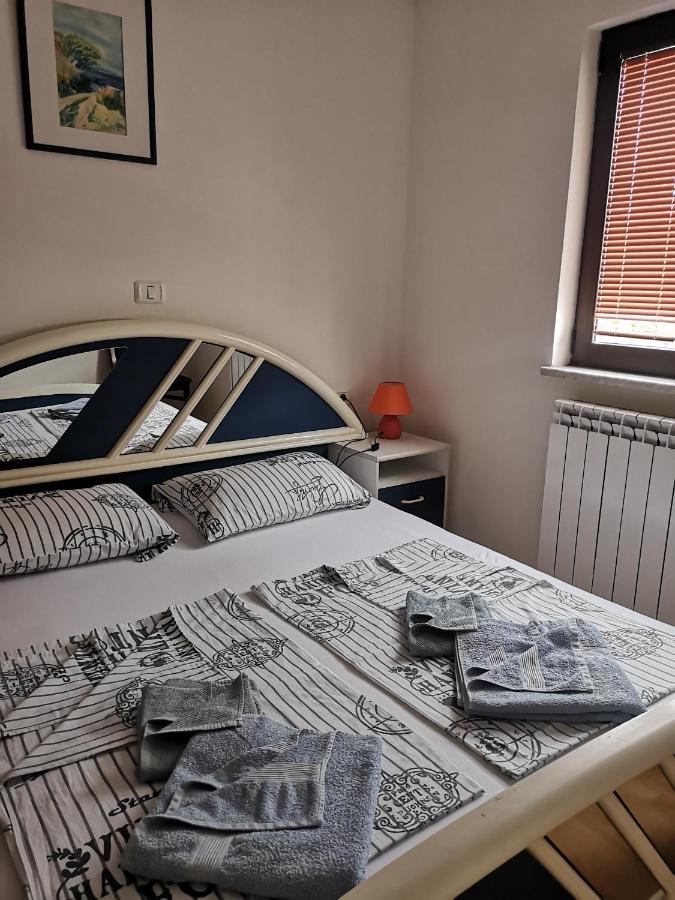 Črni Kal House Ceh 빌라 외부 사진